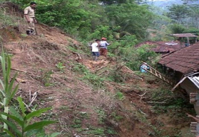 Longsor Terjadi Di Tiga Titik Daerah Tulungagung